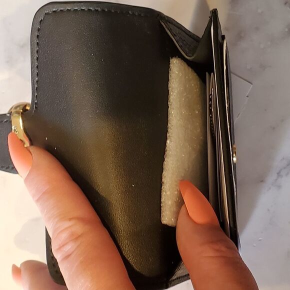 Coach Black Snap Wallet with Gold Horse and Carriage Buckel (Georgie) - Picture 4 of 8